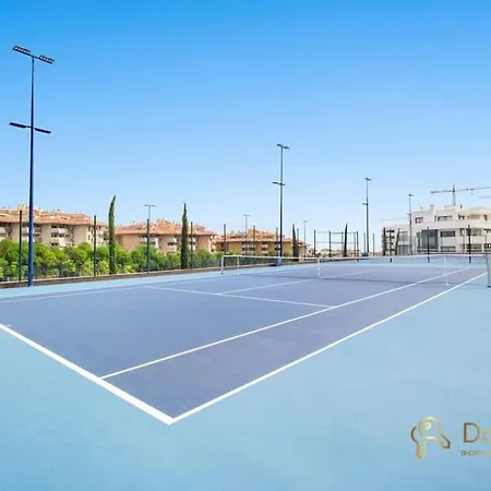 Con Jardin Y Piscina Privada En Higueron West Apartment *
